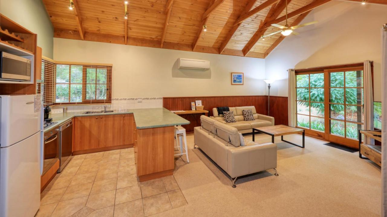 Beechworth Cedar Cottages エクステリア 写真