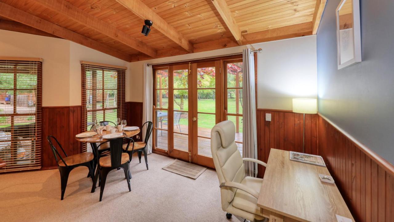 Beechworth Cedar Cottages エクステリア 写真