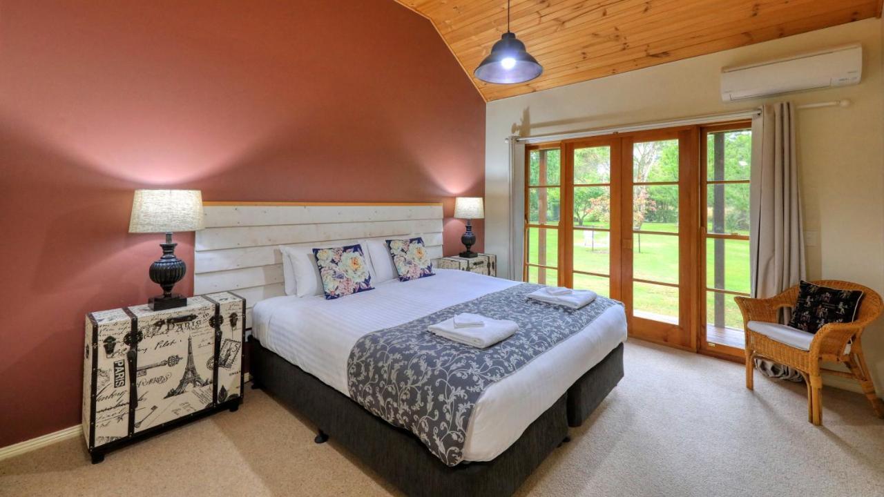 Beechworth Cedar Cottages エクステリア 写真