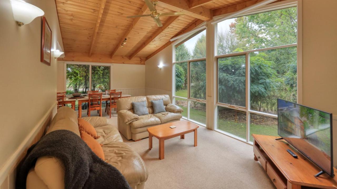 Beechworth Cedar Cottages エクステリア 写真