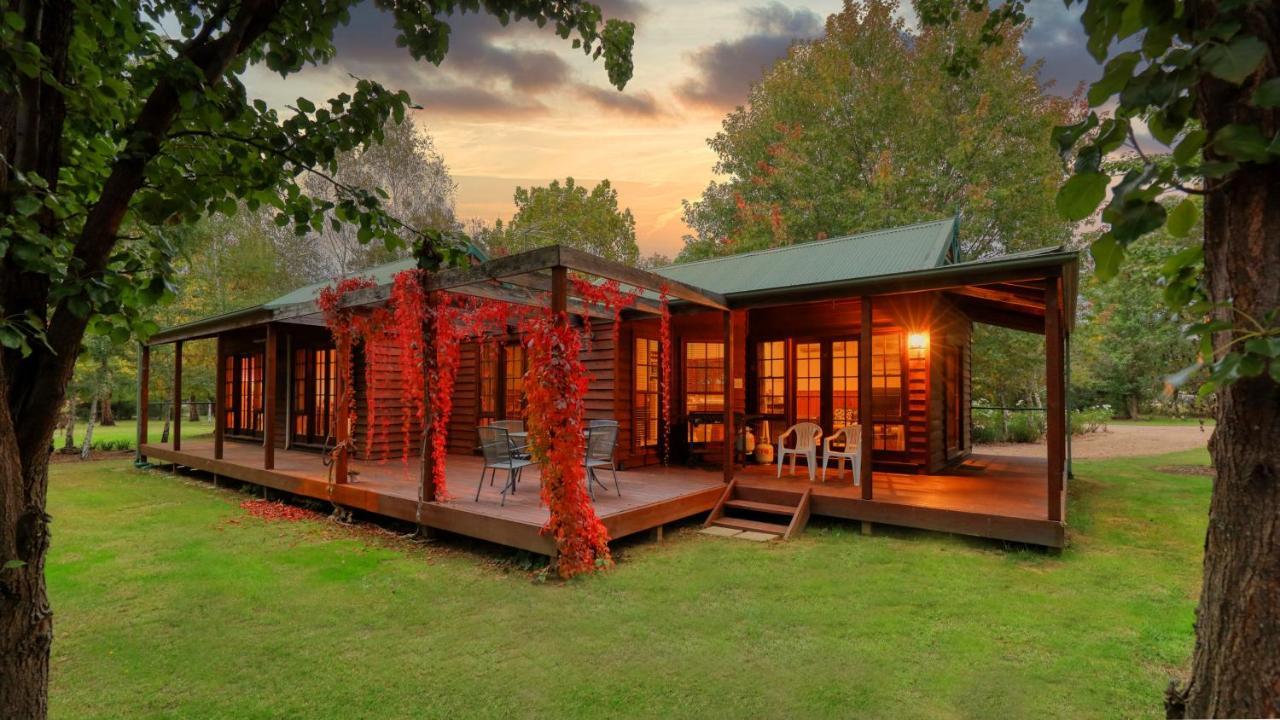 Beechworth Cedar Cottages エクステリア 写真