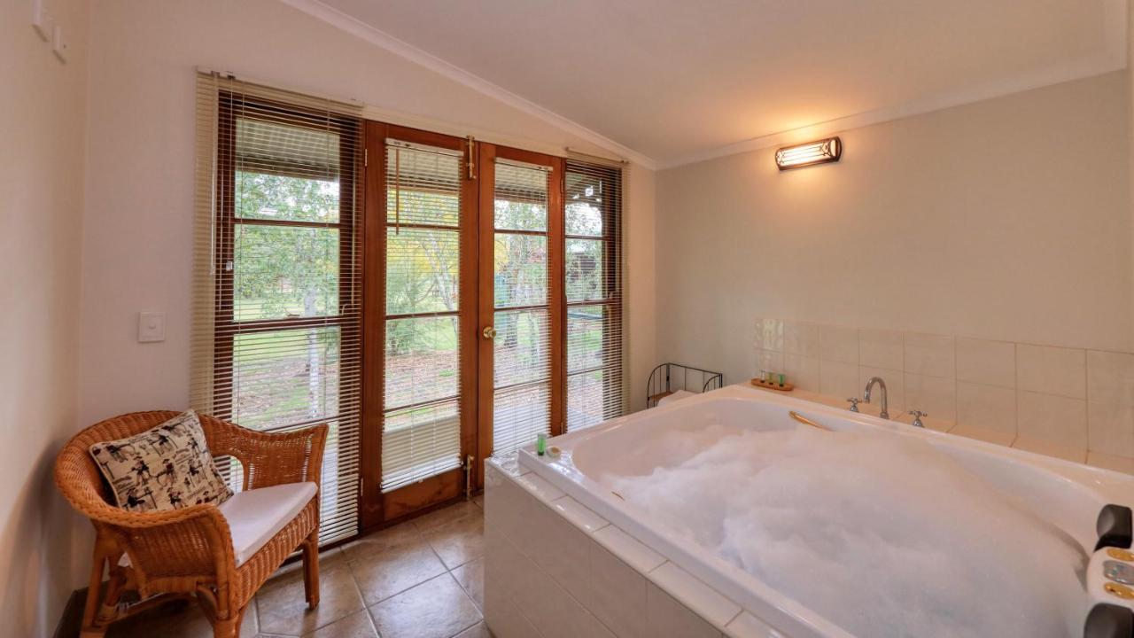 Beechworth Cedar Cottages エクステリア 写真