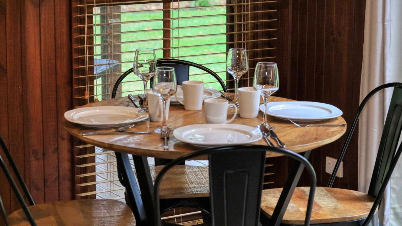Beechworth Cedar Cottages エクステリア 写真