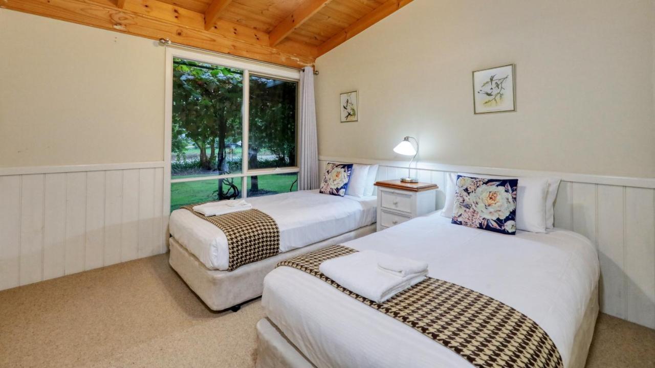 Beechworth Cedar Cottages エクステリア 写真