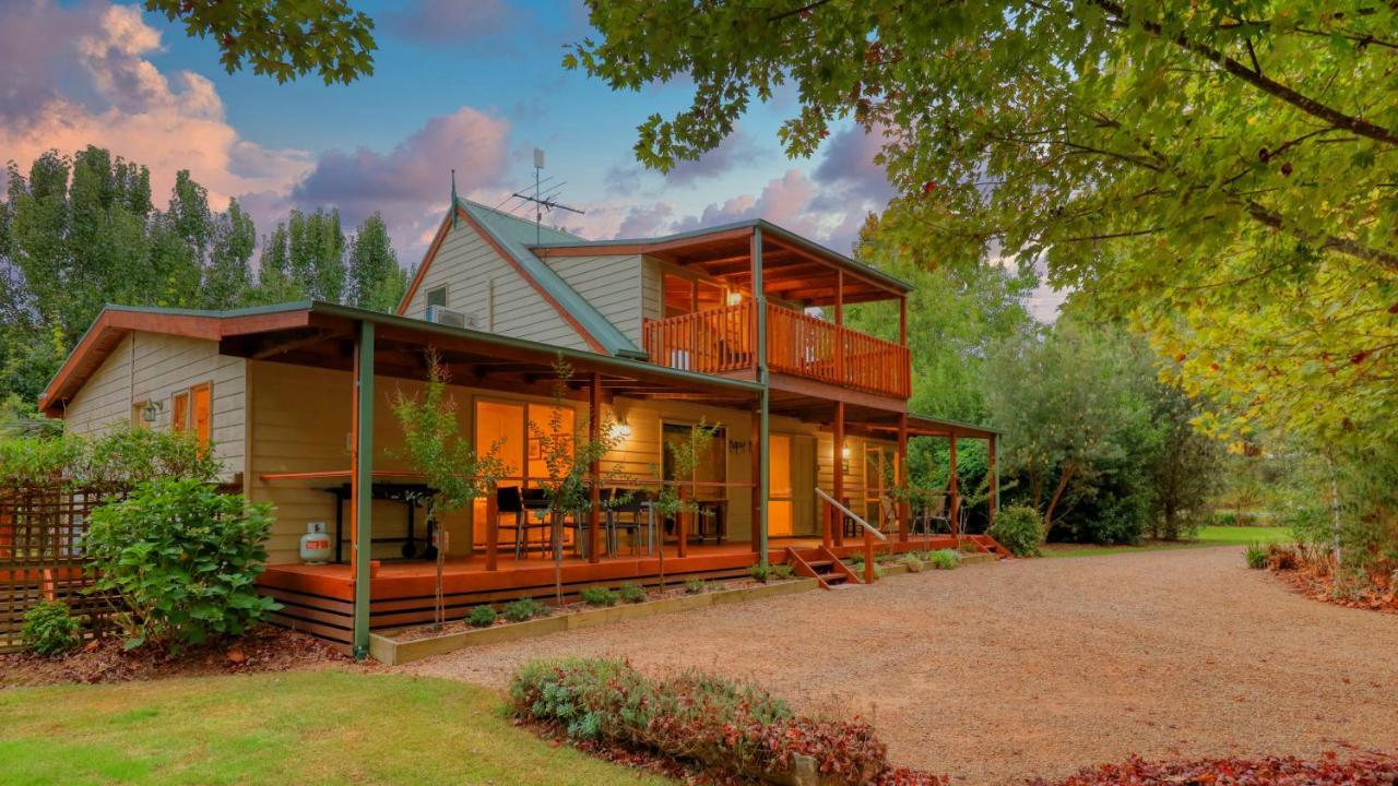 Beechworth Cedar Cottages エクステリア 写真