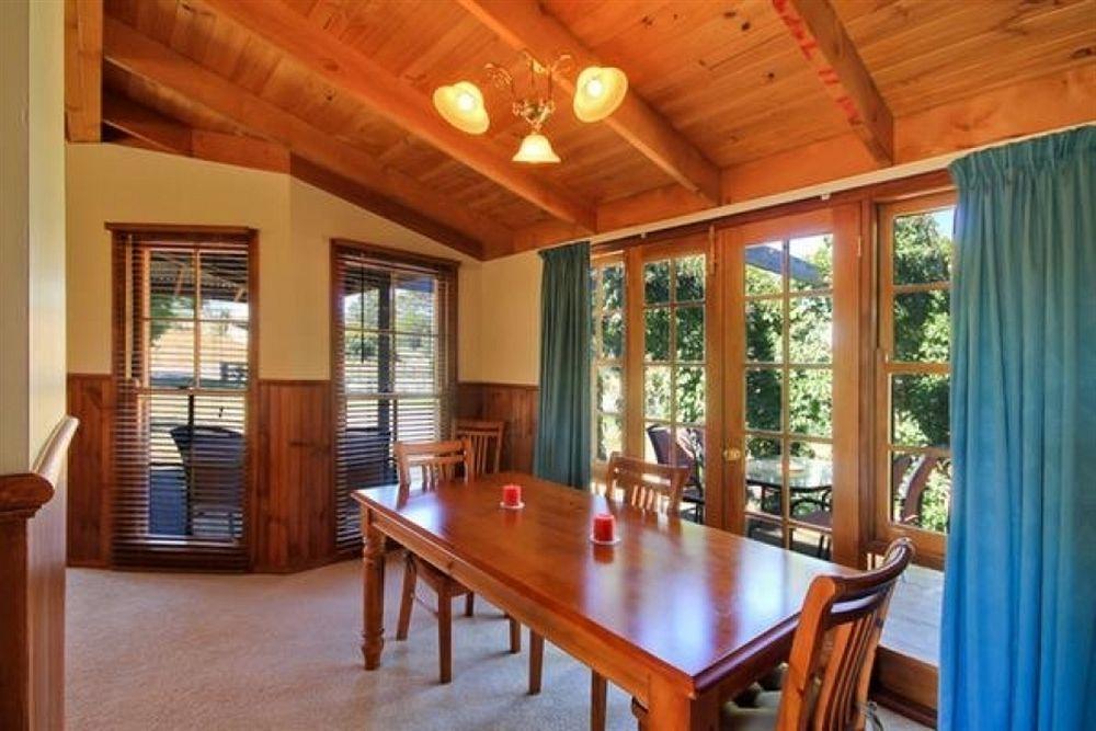 Beechworth Cedar Cottages エクステリア 写真